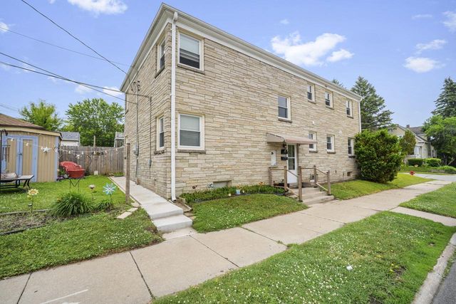 1334 Manitoba AVENUE, South Milwaukee, WI 53172