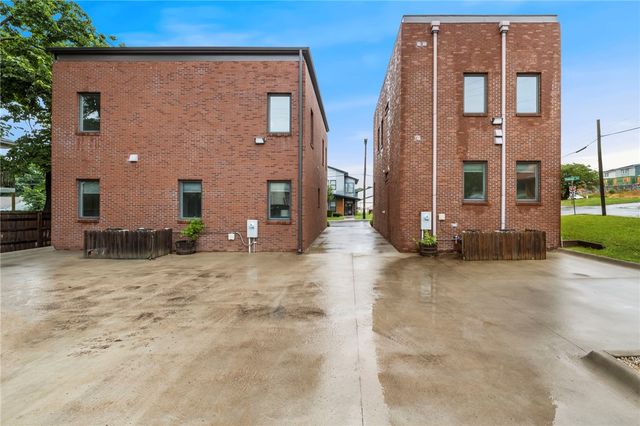1115 N Oakland Avenue, Fayetteville, AR 72703