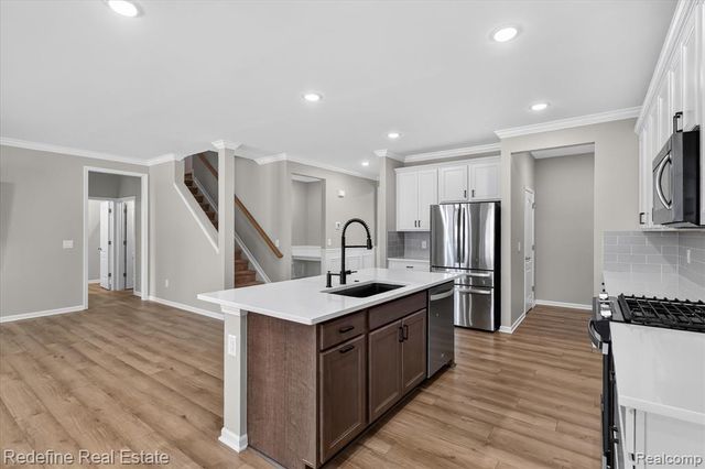 59564 Schuss Gully Drive, New Hudson, MI 48165