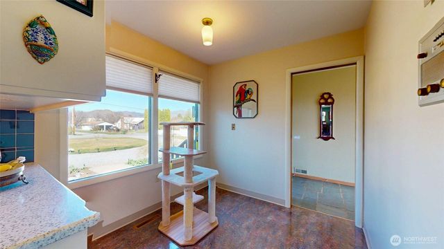 644 Dewberry Avenue E, Omak, WA 98841