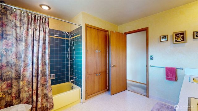 644 Dewberry Avenue E, Omak, WA 98841