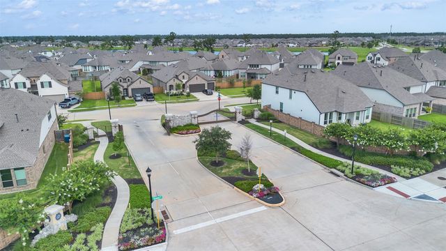 15603 Roscobie Park Drive, Humble, TX 77346