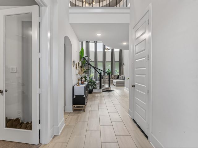 15603 Roscobie Park Drive, Humble, TX 77346