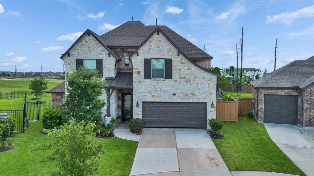 15603 Roscobie Park Drive, Humble, TX 77346