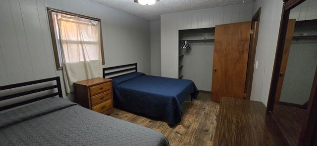 26328 County Road 322, Pittsburg, MO 65724