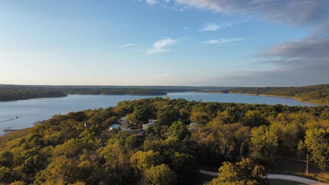 26328 County Road 322, Pittsburg, MO 65724