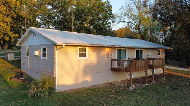 26328 County Road 322, Pittsburg, MO 65724