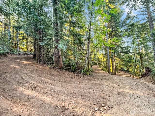 4840 N Lake Cushman Road, Hoodsport, WA 98548