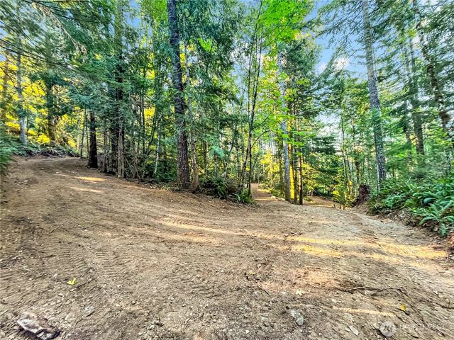 4840 N Lake Cushman Road, Hoodsport, WA 98548