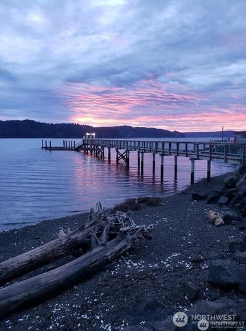 4840 N Lake Cushman Road, Hoodsport, WA 98548