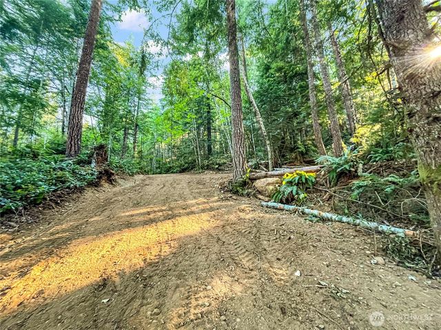 4840 N Lake Cushman Road, Hoodsport, WA 98548