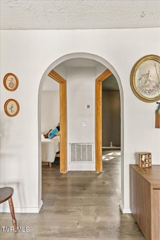 1712 Gray Station Sulphur Springs Road, Jonesborough, TN 37659