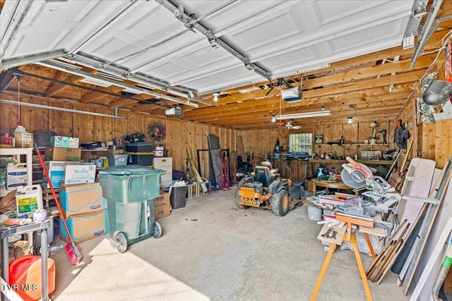 1712 Gray Station Sulphur Springs Road, Jonesborough, TN 37659