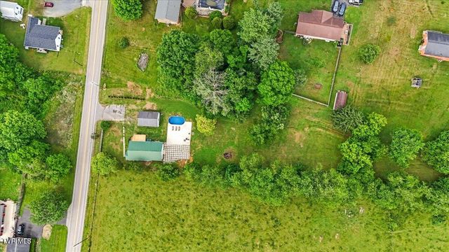 1712 Gray Station Sulphur Springs Road, Jonesborough, TN 37659