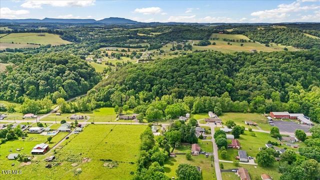 1712 Gray Station Sulphur Springs Road, Jonesborough, TN 37659