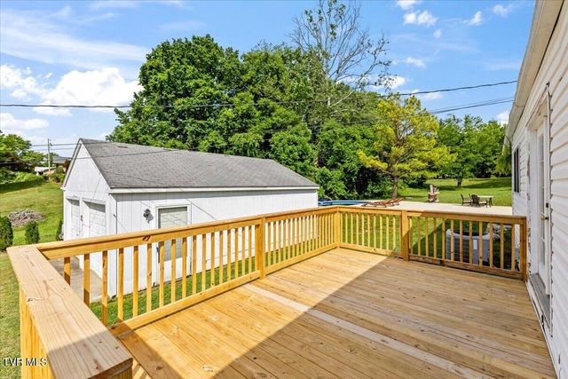 1712 Gray Station Sulphur Springs Road, Jonesborough, TN 37659