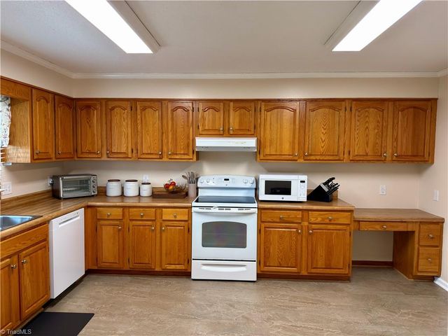 134 Old Mill Road C, High Point, NC 27265