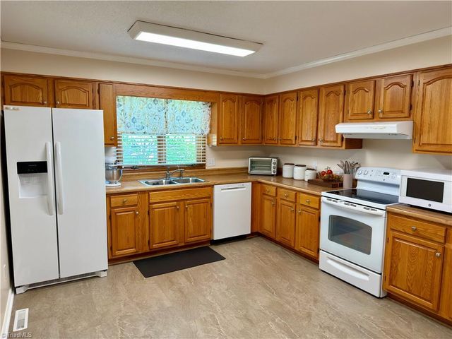 134 Old Mill Road C, High Point, NC 27265