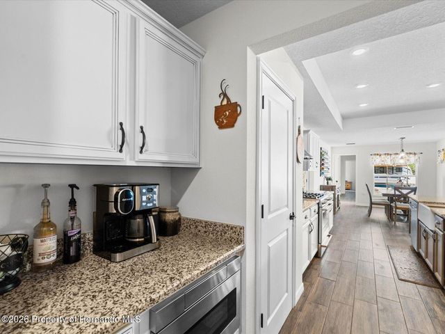 11051 Mirage Avenue, Weeki Wachee, FL 34614
