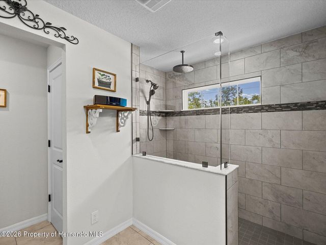 11051 Mirage Avenue, Weeki Wachee, FL 34614