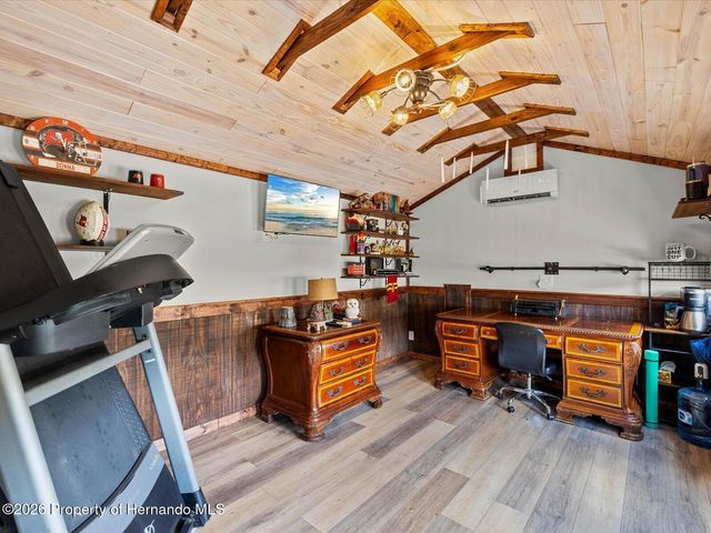 11051 Mirage Avenue, Weeki Wachee, FL 34614