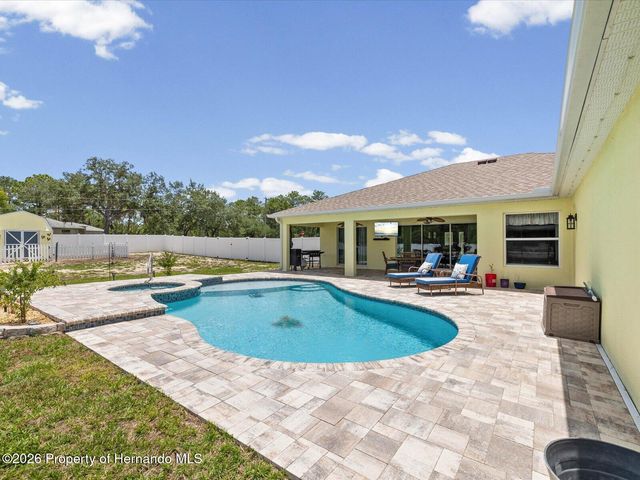 11051 Mirage Avenue, Weeki Wachee, FL 34614