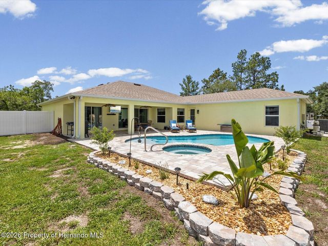 11051 Mirage Avenue, Weeki Wachee, FL 34614
