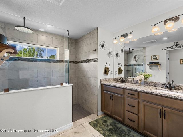 11051 Mirage Avenue, Weeki Wachee, FL 34614
