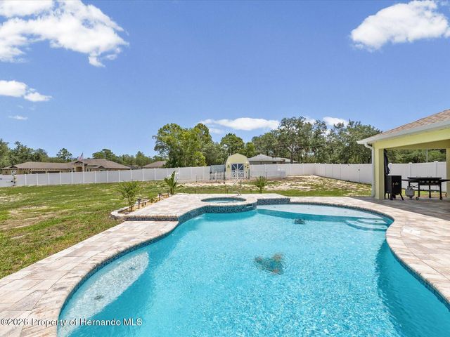11051 Mirage Avenue, Weeki Wachee, FL 34614