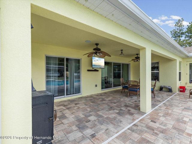 11051 Mirage Avenue, Weeki Wachee, FL 34614