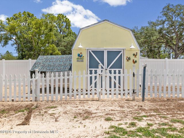 11051 Mirage Avenue, Weeki Wachee, FL 34614
