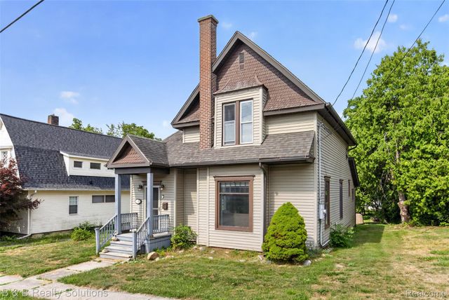 307 N Cherry Street, Flushing, MI 48433