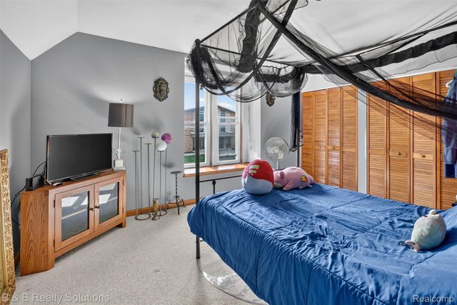 307 N Cherry Street, Flushing, MI 48433
