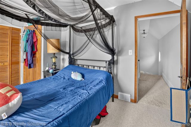 307 N Cherry Street, Flushing, MI 48433