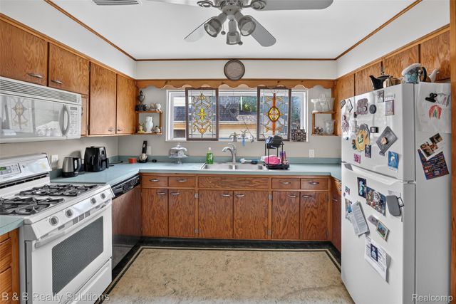307 N Cherry Street, Flushing, MI 48433