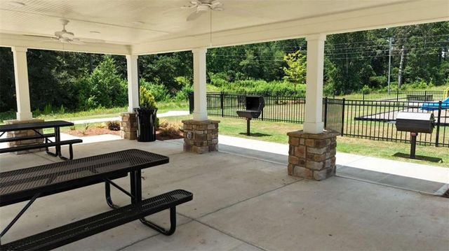 23 Rowlett Place, Bethlehem, GA 30620