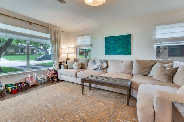 6541 Winton, Dallas, TX 75214