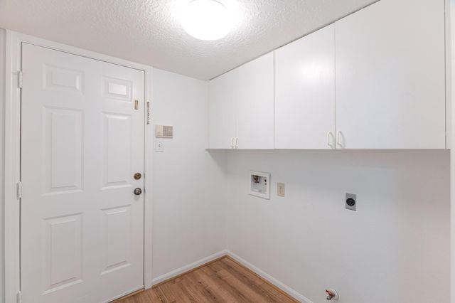 34 E Trillium Circle, The Woodlands, TX 77381