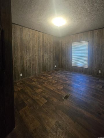 104 Cove Chapel Road, Springfield, AR 72157