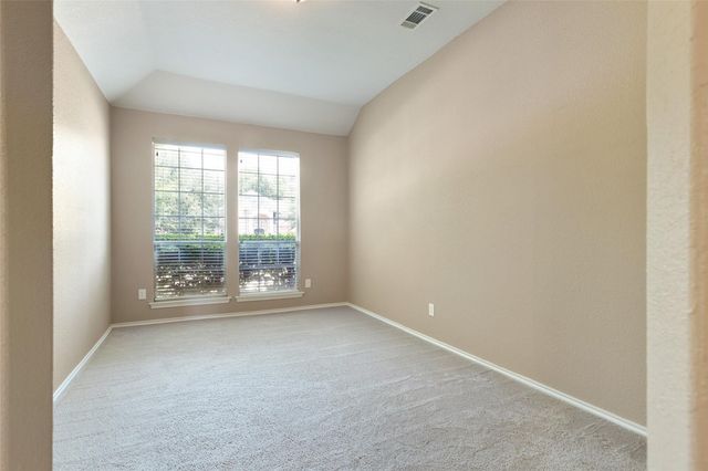 5739 Derek Way, Grand Prairie, TX 75052