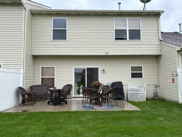 7614 E 111th Lane, Crown Point, IN 46307