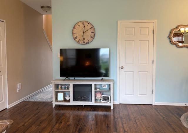 7614 E 111th Lane, Crown Point, IN 46307