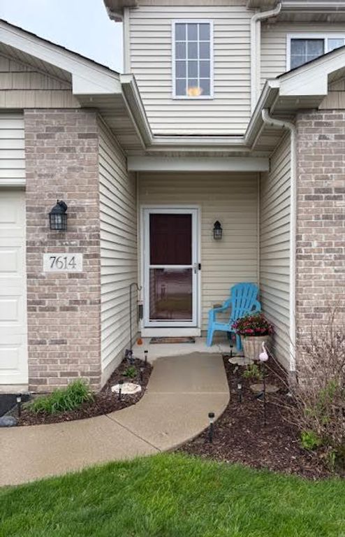 7614 E 111th Lane, Crown Point, IN 46307
