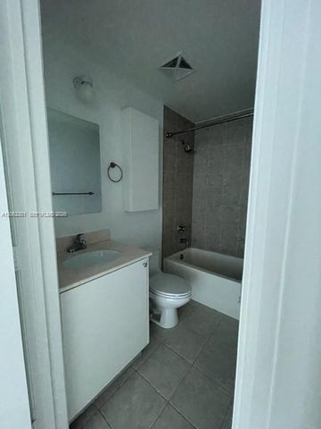 60 SW 13th St 3410, Miami, FL 33130