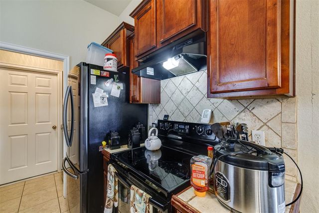 421 Hidden Creek Way, Oklahoma City, OK 73117