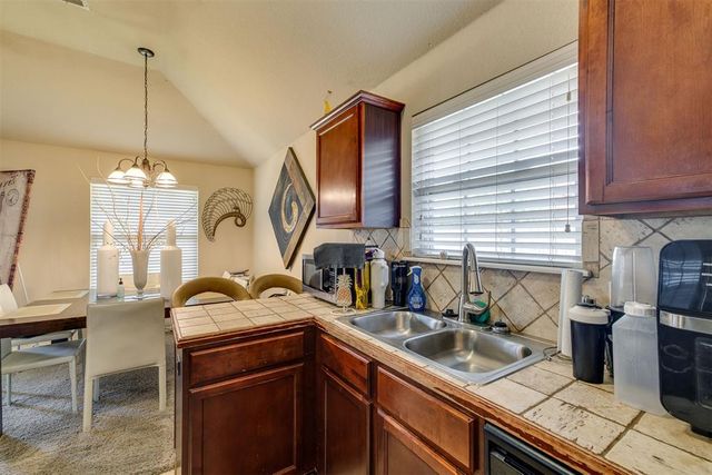 421 Hidden Creek Way, Oklahoma City, OK 73117