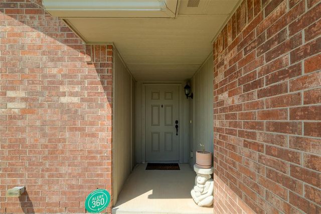 421 Hidden Creek Way, Oklahoma City, OK 73117