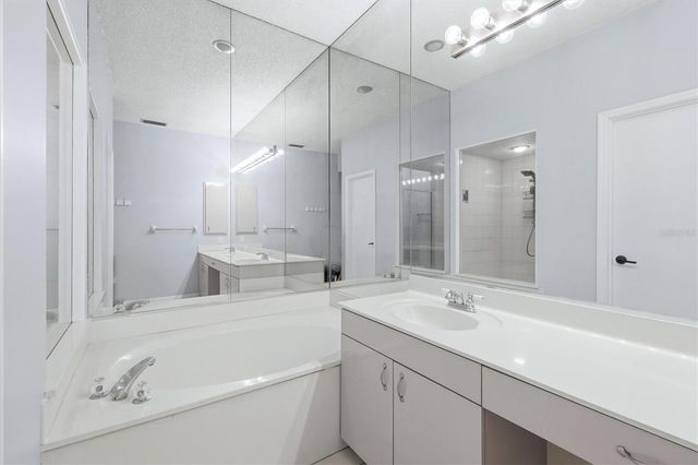 4636 DEER TRAIL BOULEVARD, Sarasota, FL 34238