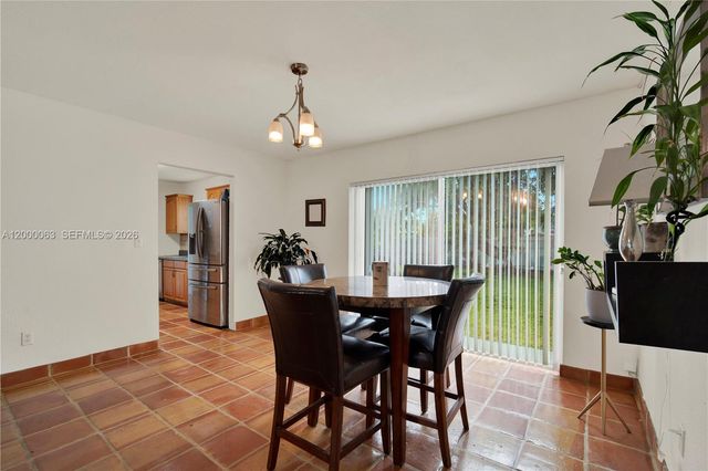 9401 Jamaica Dr, Cutler Bay, FL 33189