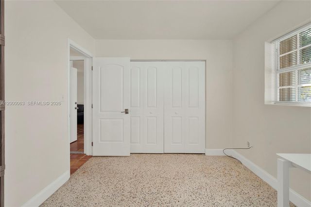 9401 Jamaica Dr, Cutler Bay, FL 33189